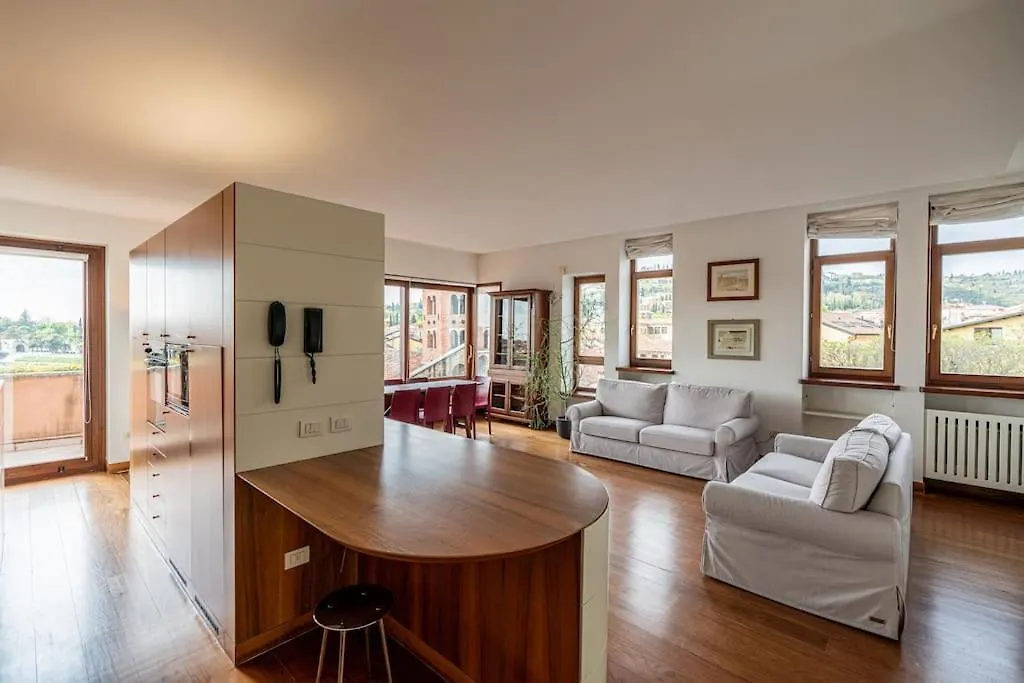 Domus Verona - Residenza Ponte Pietra Ιταλία