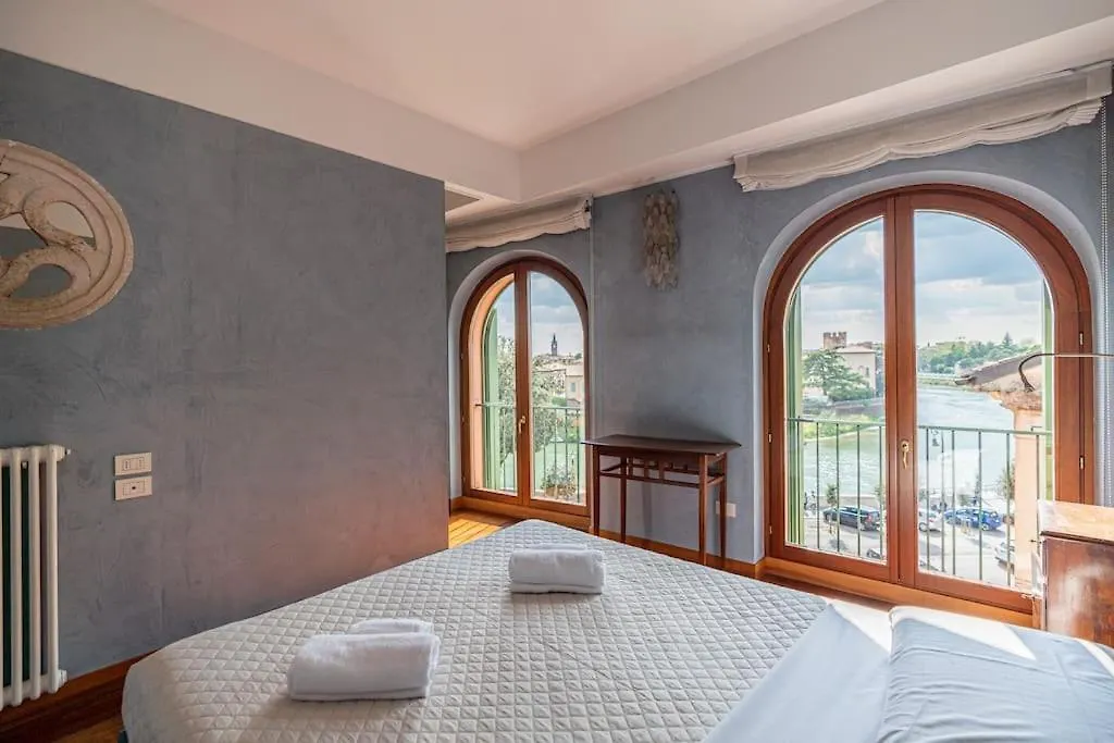 Domus Verona - Residenza Ponte Pietra Apartment